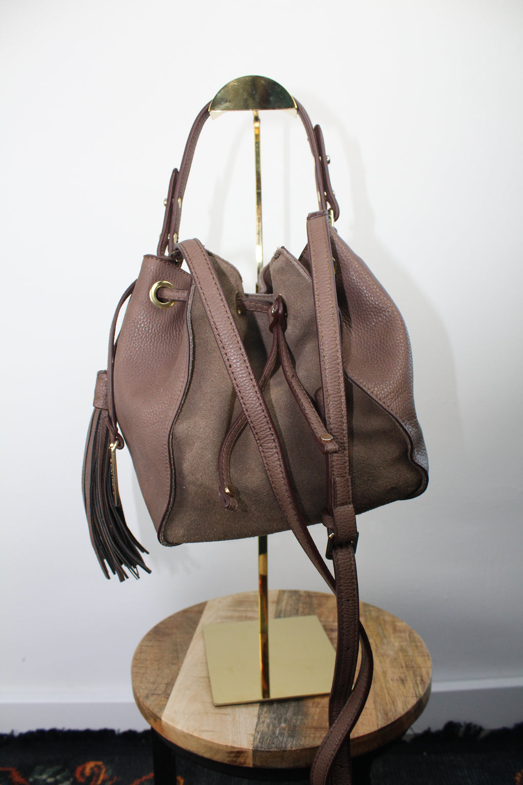 Stonefly leren bucket schoudertas bruin
