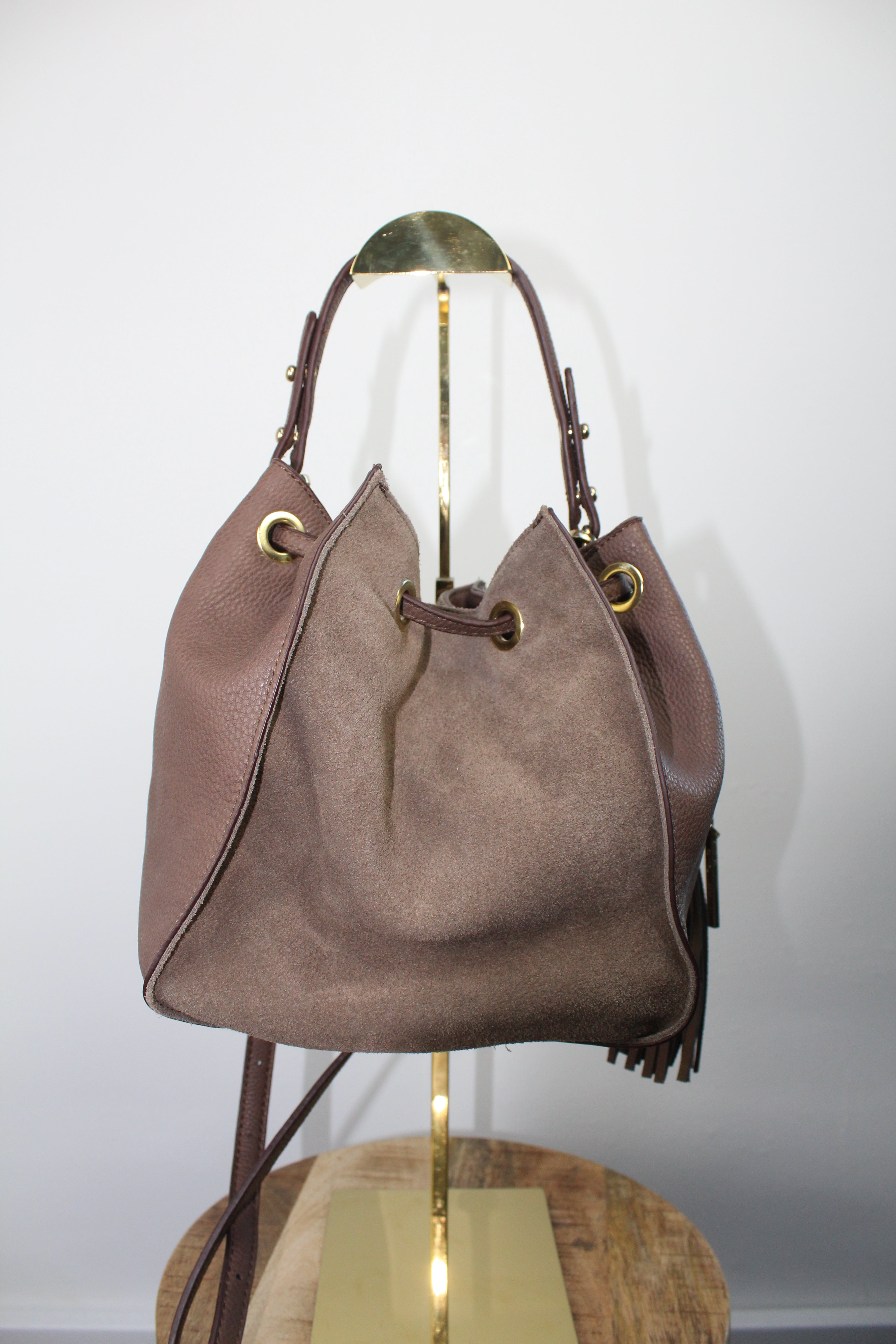 Stonefly leren bucket schoudertas bruin