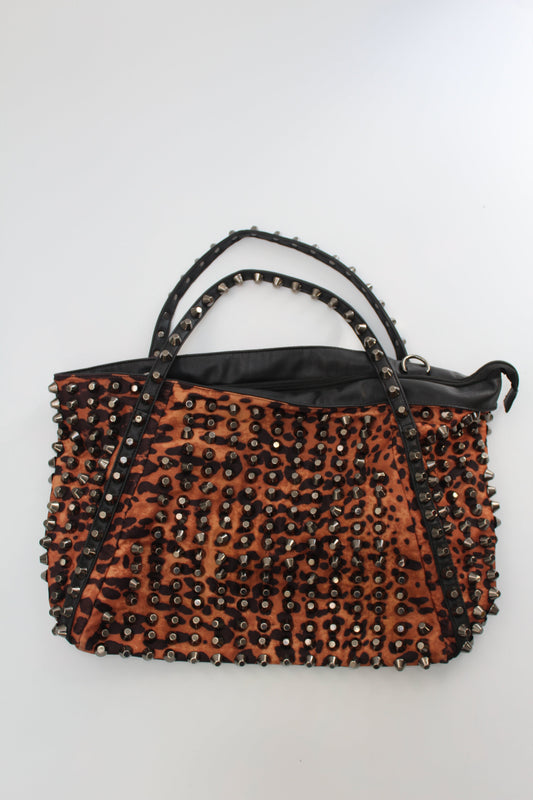 Essentiel Antwerp grote schoudertas met studs