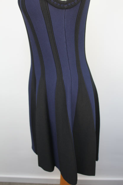 Nikkie jurk zwart/blauw maat 40