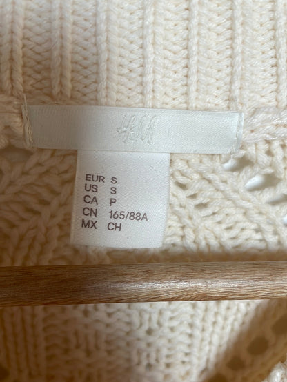 H&M beige knitted sweater maat S